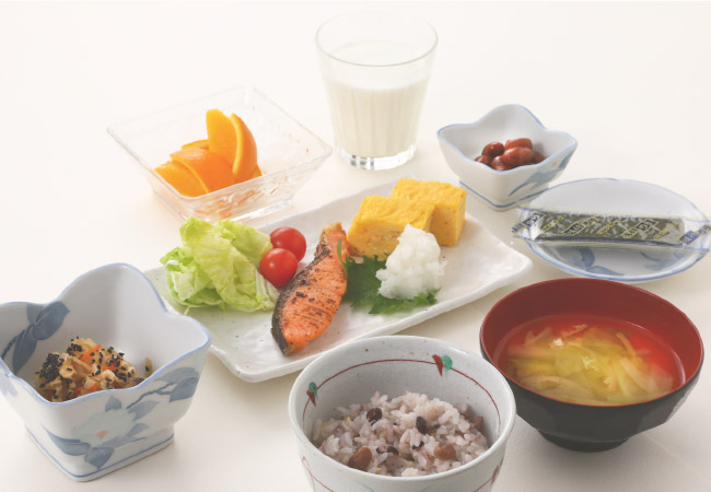 朝食
